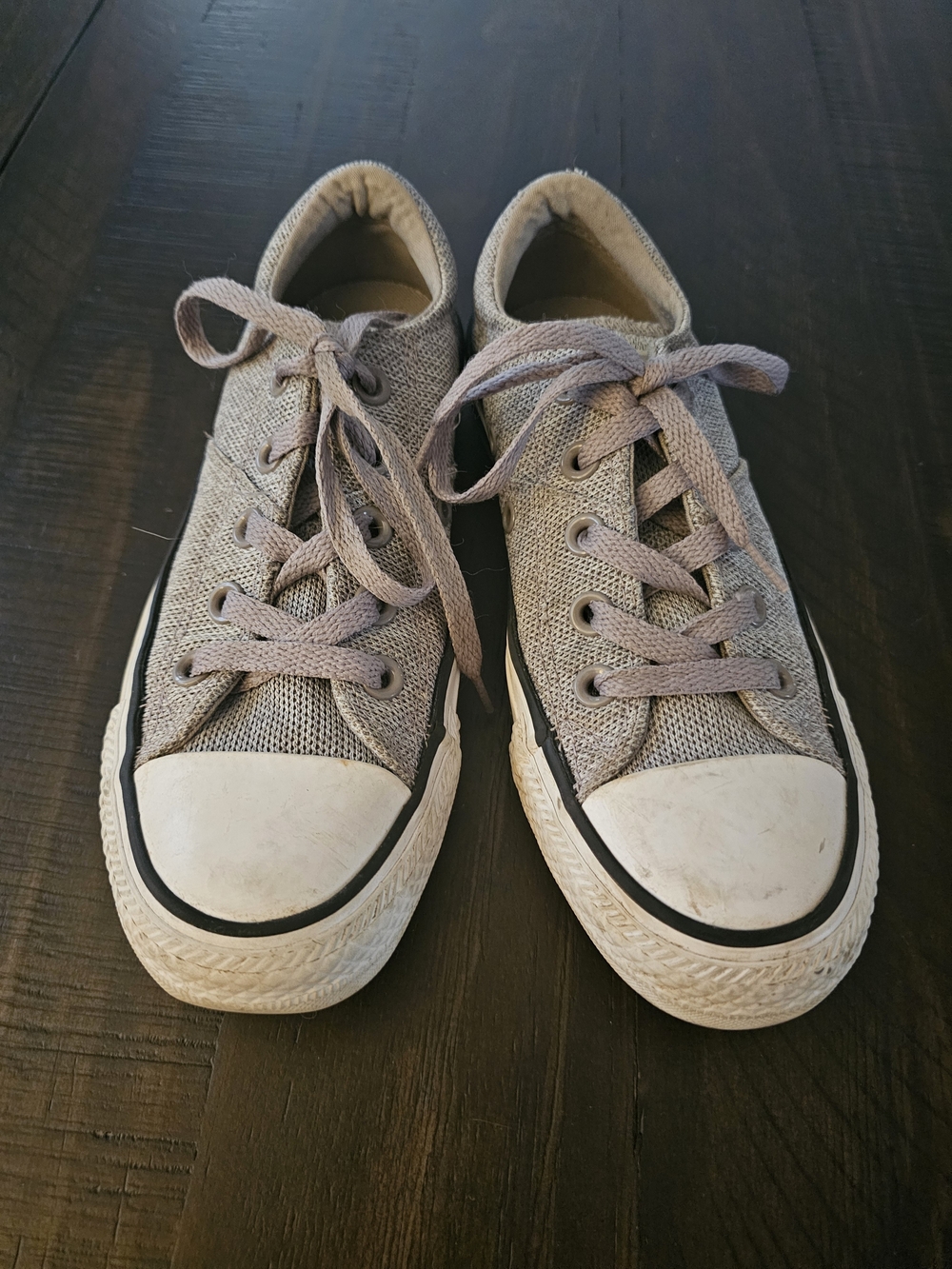 Converse Kids Low-Top Canvas Sneakers in Light Gray and White